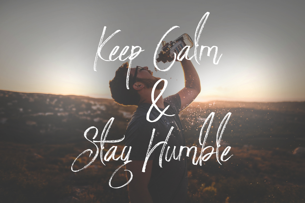 Strongloves – Handwritten Script Font